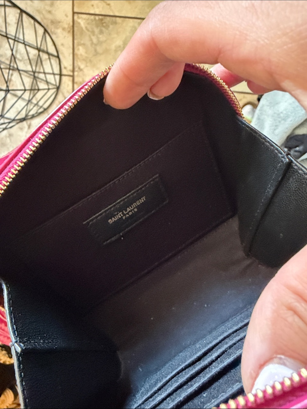 Saint Laurent Quilted Patent Crossbody in Fuchsia Pink with Gold Logo - Picture 3 of 5